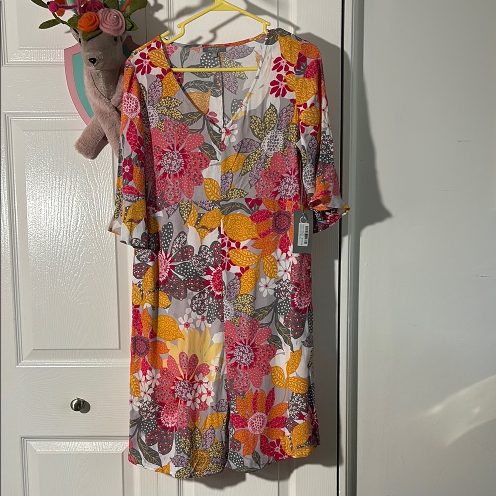 NWT habitat dress. Size XS